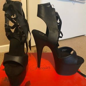 Pleaser shoes